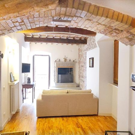 All'Ombra Di San Francesco - Centralissimo - A 110 Mt Dalla Basilica - Myassisisuite, I Dettagli Che Fanno La Differenza Assisi Dış mekan fotoğraf